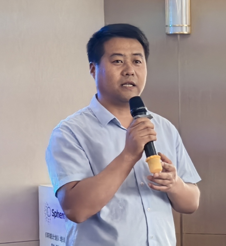 Jun Bin Li