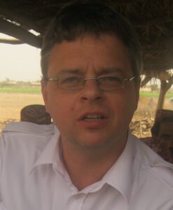 Dr Oliver Hoffmann